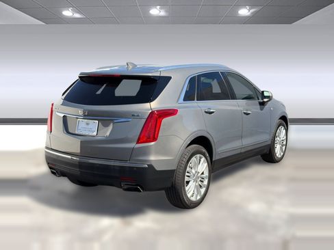 Used 2019 Cadillac XT5 Premium Luxury FWD image 8