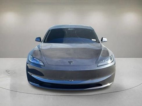 Used 2025 Tesla Model 3 Long Range RWD image 2