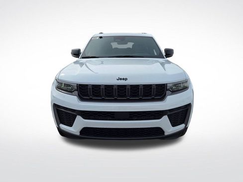 New 2026 Jeep Grand Cherokee L 4WD image 8