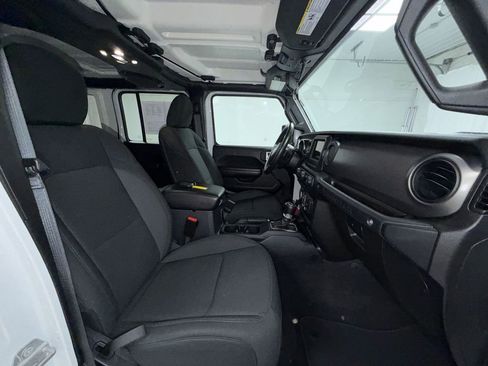 Used 2021 Jeep Wrangler Unlimited Sport AWD/4WD image 19