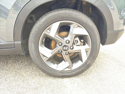 Used 2025 Hyundai Venue SEL FWD image 30