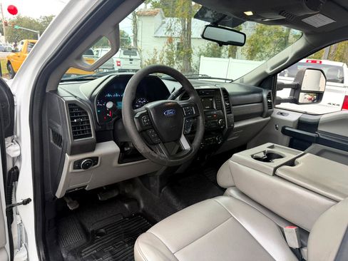 Used 2019 Ford F450 XL w/ XL Value Package image 29