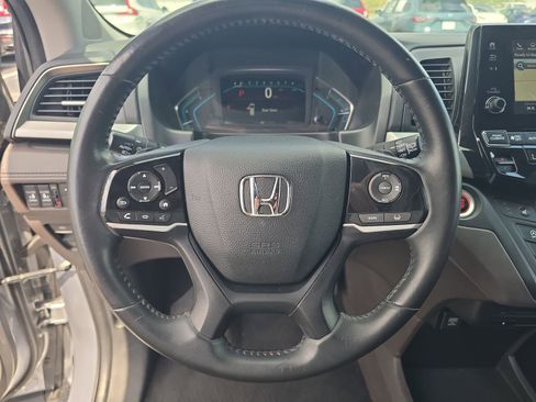 Used 2018 Honda Odyssey Touring image 24