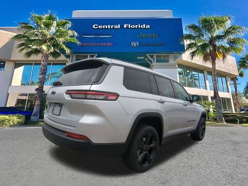 New 2026 Jeep Grand Cherokee L Limited w/ Limited Altitude Package AWD/4WD image 5