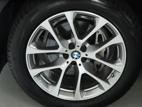 Certified 2024 BMW X5 xDrive40i w/ Parking Assistance Package AWD/4WD image 38