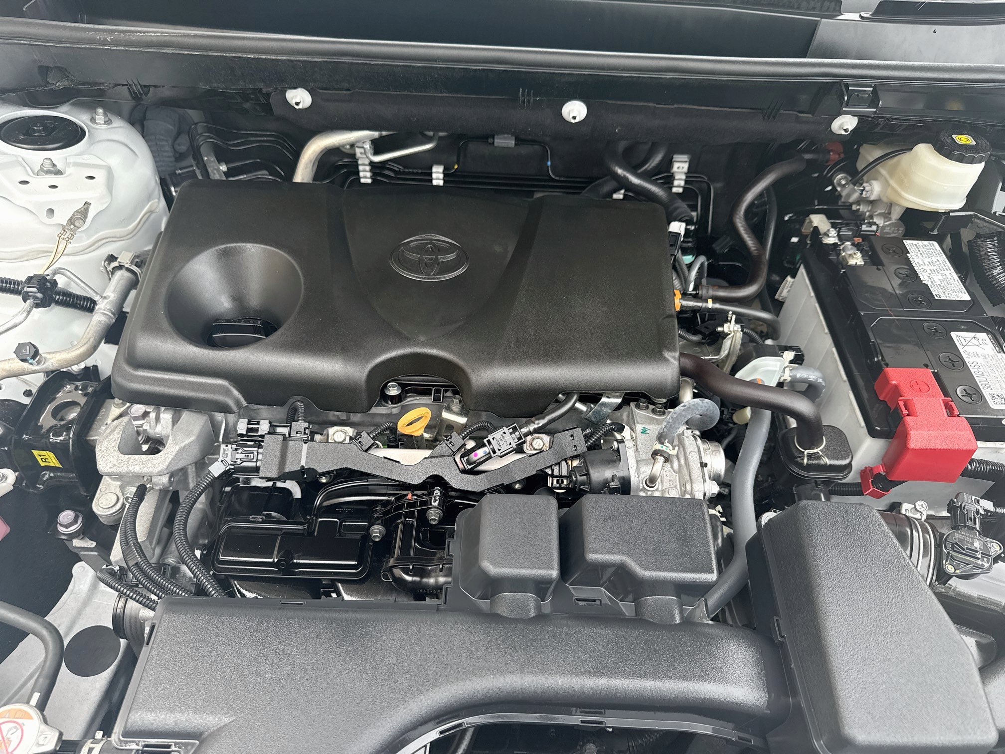 Used 2024 Toyota RAV4 XLE Premium FWD image 33