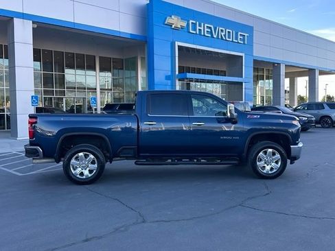 Certified 2022 Chevrolet Silverado 3500 LTZ w/ LTZ Plus Package AWD/4WD image 8