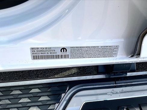 New 2026 RAM 2500 Limited w/ Towing Technology Group image 12