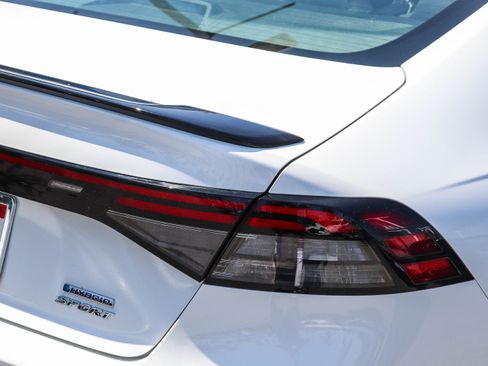 Used 2025 Honda Accord Sport image 9