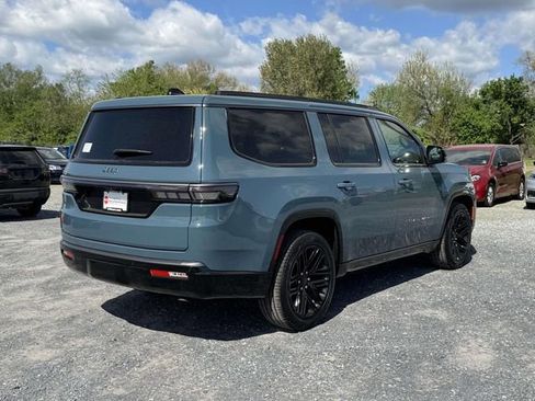 New 2026 Jeep Grand Wagoneer Limited AWD/4WD image 2