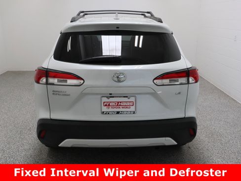 Used 2023 Toyota Corolla Cross LE image 8