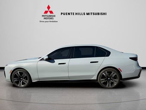 Used 2023 BMW 740i w/ Parking Assistance Package RWD image 9