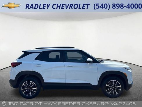 Certified 2025 Chevrolet TrailBlazer LT FWD image 18