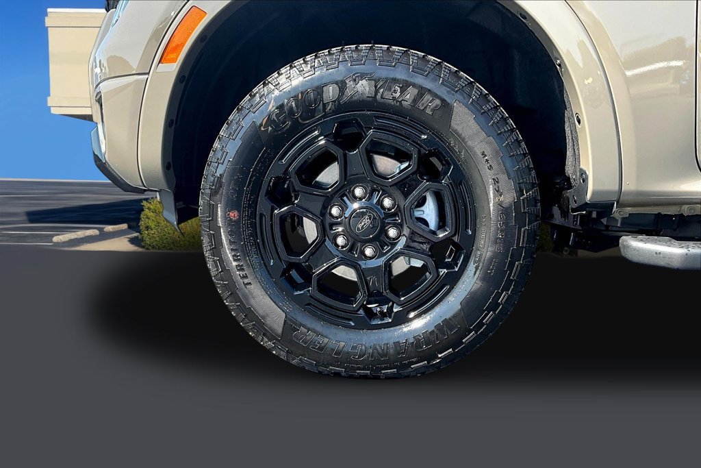 New 2026 Ford Ranger XLT w/ Black Appearance Package AWD/4WD image 13