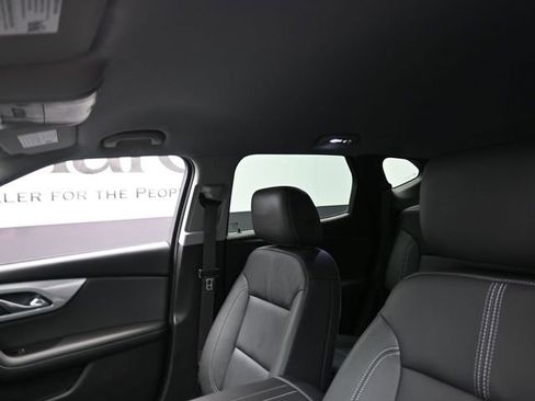 Used 2024 Chevrolet Blazer LT w/ LPO, Black Grille Bar Package image 17