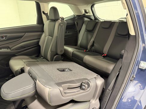 Used 2025 Subaru Ascent Onyx Edition image 47
