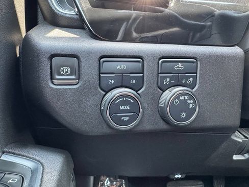 Used 2024 Chevrolet Silverado 1500 LT w/ Protection Package AWD/4WD image 31