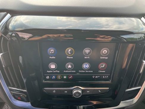 Used 2021 Chevrolet Traverse LT FWD image 23