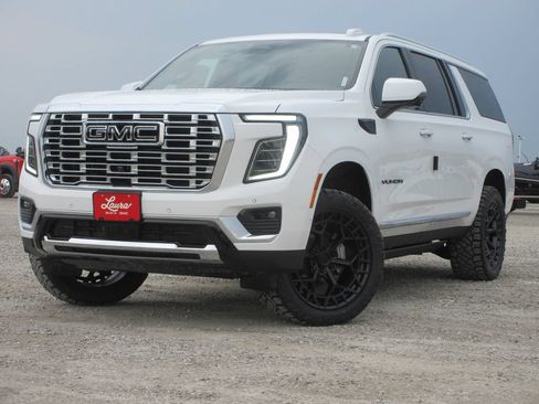 New 2026 GMC Yukon XL Elevation w/ Elevation Premium Package AWD/4WD image 6
