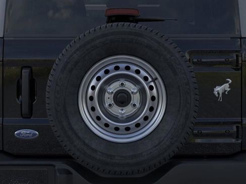 New 2025 Ford Bronco 4-Door image 24