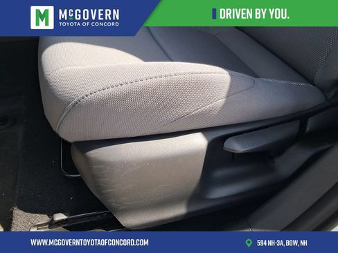 Used 2024 Toyota Corolla SE FWD image 14