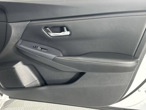Certified 2025 Nissan Sentra SV FWD image 30