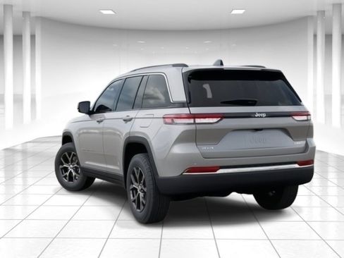 New 2025 Jeep Grand Cherokee Limited AWD/4WD image 3