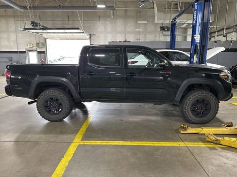 Used 2019 Toyota Tacoma TRD Pro image 4