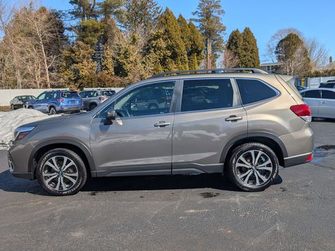 Used 2020 Subaru Forester Limited image 5