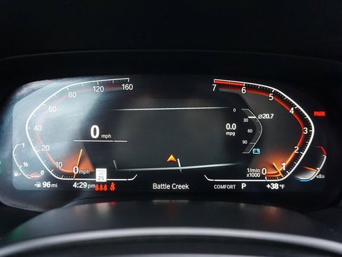 Used 2019 BMW X5 xDrive50i w/ M Sport Package image 5