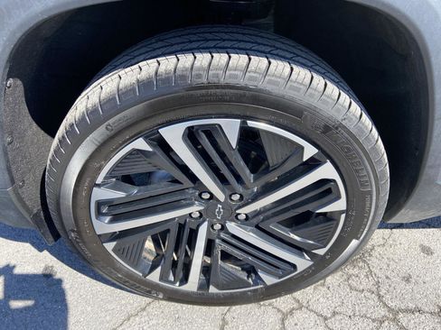 Used 2026 Chevrolet Equinox RS w/ Safety and Technology Package image 23