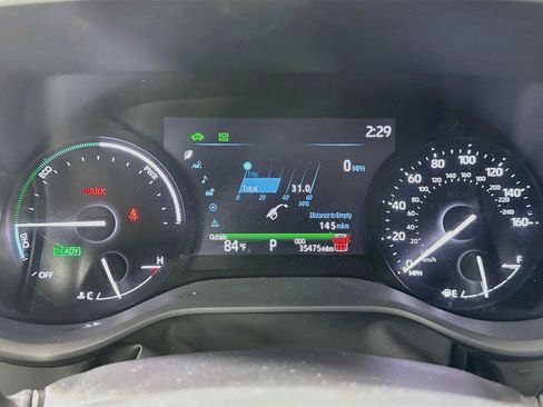 Certified 2025 Toyota Sienna XLE FWD image 21