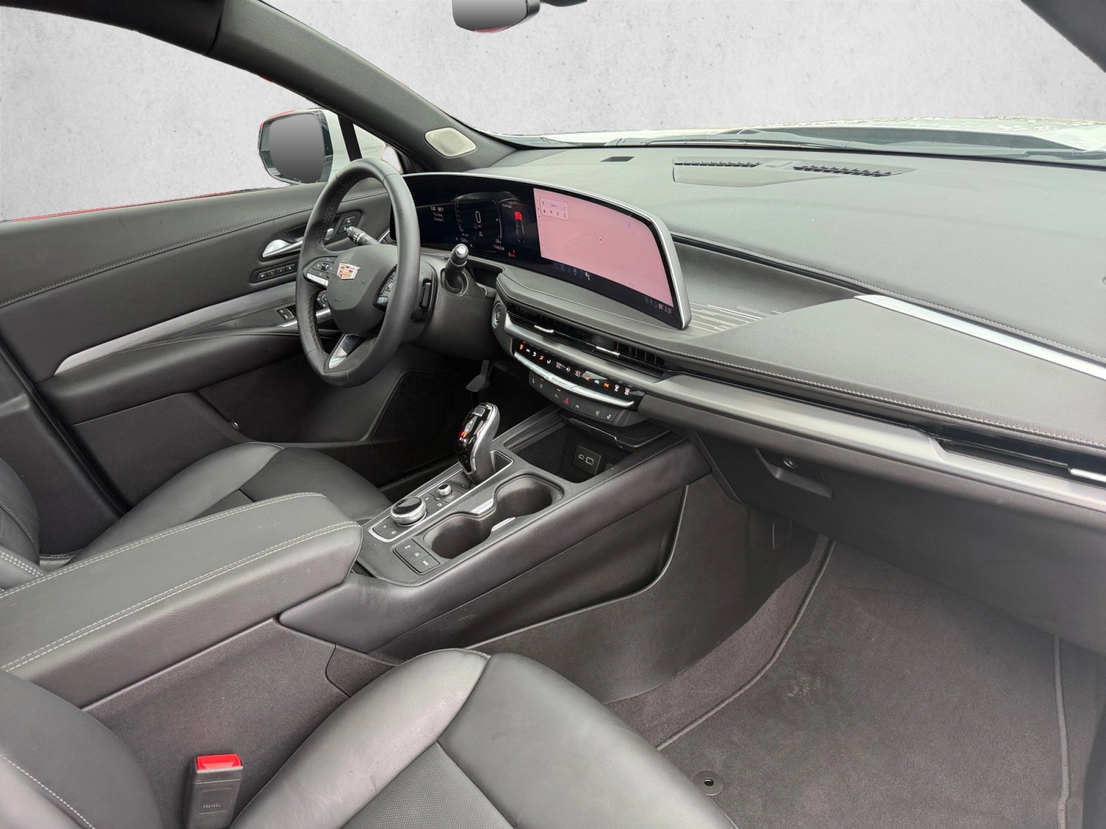 Used 2024 Cadillac XT4 Premium Luxury FWD image 28