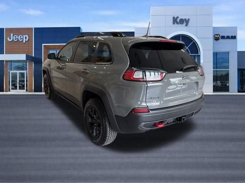 Used 2022 Jeep Cherokee Trailhawk w/ Premium Leather Package AWD/4WD image 3