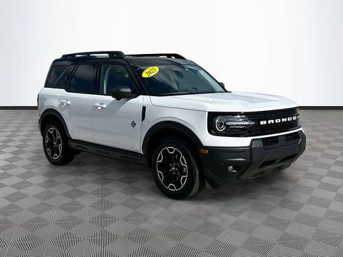 Used 2025 Ford Bronco Sport Outer Banks w/ Outer Banks Tech Package+ AWD/4WD image 3