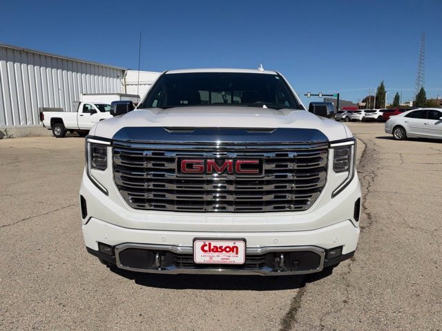 Used 2023 GMC Sierra 1500 Denali w/ Technology Package AWD/4WD image 8