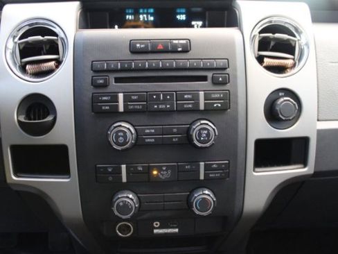 Used 2011 Ford F150 XLT w/ XLT Chrome Pkg image 12