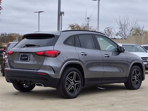 Certified 2025 Mercedes-Benz GLA 250 image 4