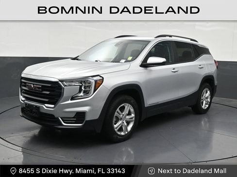 Used 2022 GMC Terrain SLE w/ Driver Convenience Package AWD/4WD image 1