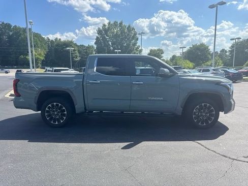 Used 2025 Toyota Tundra Limited AWD/4WD image 2