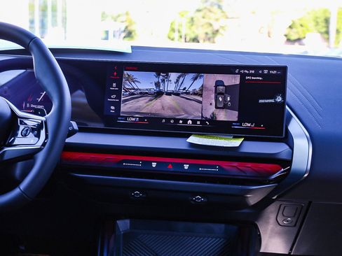 New 2026 BMW X3 xDrive30 w/ Premium Package image 9