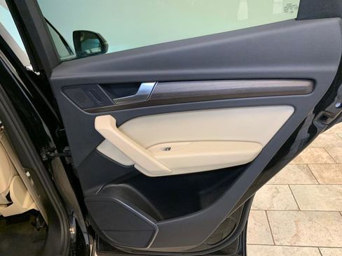 Used 2023 Audi Q5 2.0T Premium w/ Convenience Package image 47