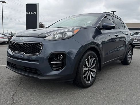 Used 2019 Kia Sportage EX w/ EX Technology Package FWD image 3