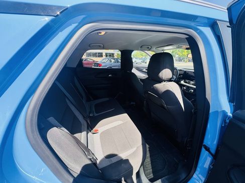 Used 2024 Chevrolet TrailBlazer LT w/ LT Cold Weather Package FWD image 13