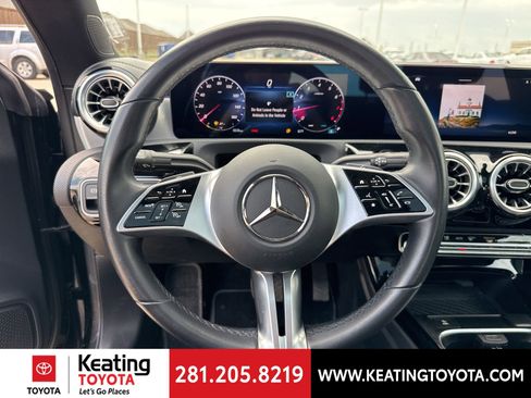 Used 2025 Mercedes-Benz CLA 250 4MATIC image 20