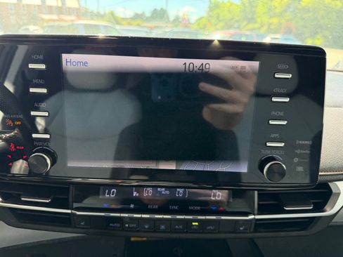 Used 2022 Toyota Sienna XSE w/ XSE Plus Package AWD/4WD image 25