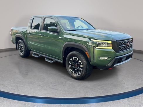 Used 2022 Nissan Frontier PRO-4X AWD/4WD image 3