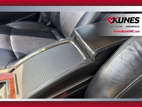Used 2011 Buick LaCrosse CXL w/ Luxury Package FWD image 24