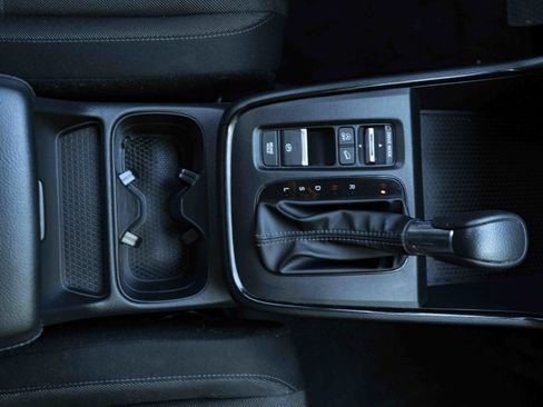 Used 2025 Honda CR-V EX image 27