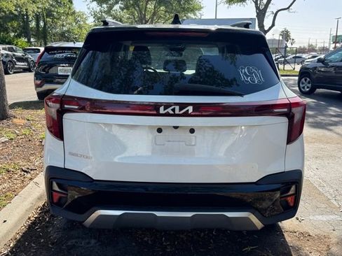Certified 2024 Kia Seltos S image 3